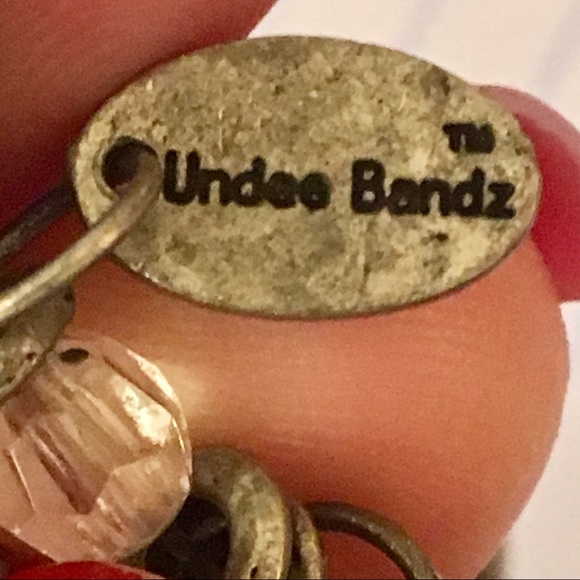 UNDEE BANDZ PEACE LOVE HAPPINESS CHARM BRACELET - Picture 8 of 8