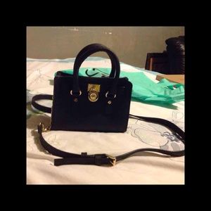 Meet your Posher, Lupe