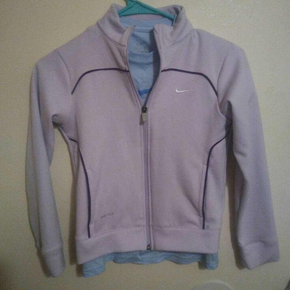 Kids nike dri fit lot