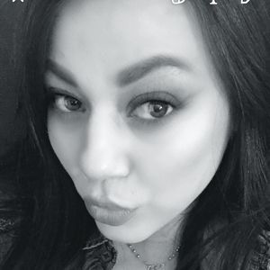 Meet your Posher, Ana