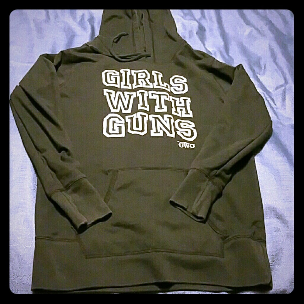 GIRL WITH GUNS (GWG)