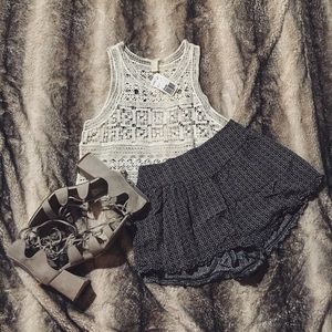 American Eagle Dolphin Shorts