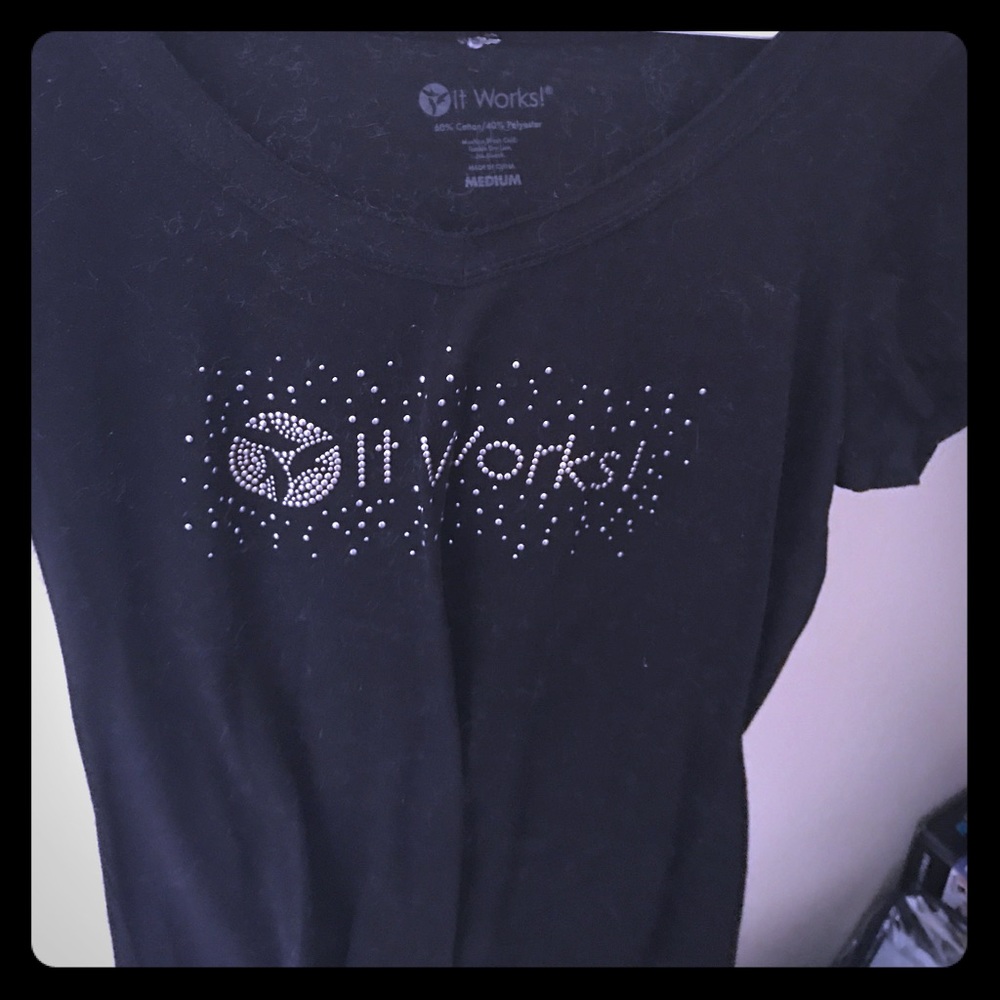 It works tee