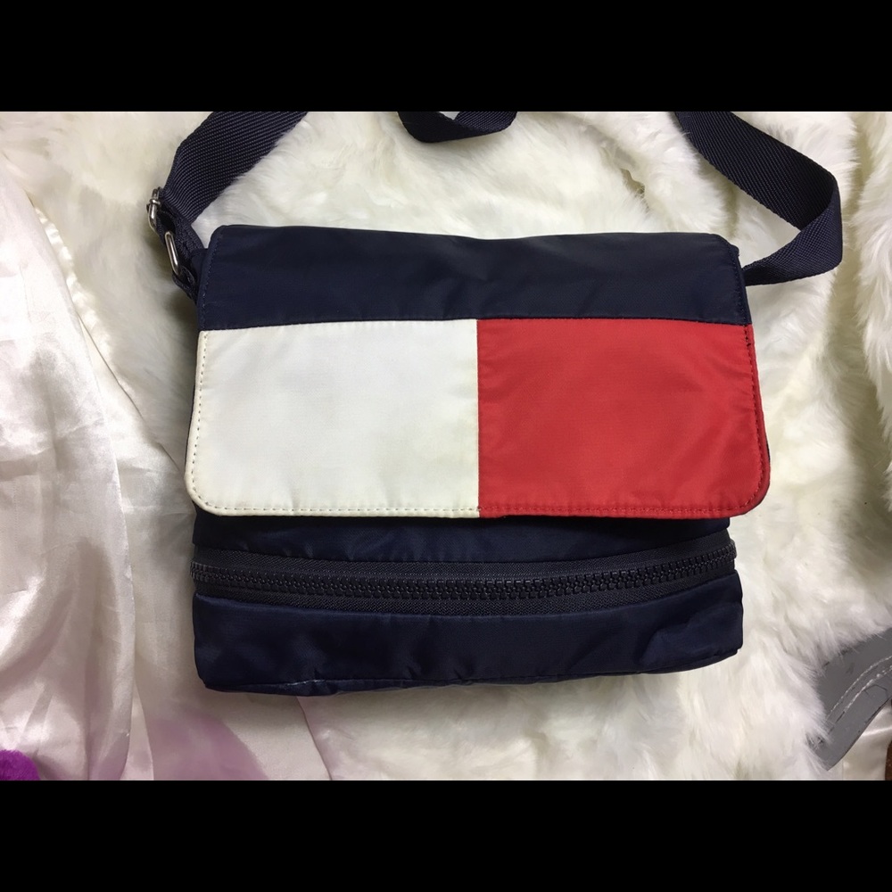 ❌SOLD❌Vintage Tommy Hilfiger messenger bag - Picture 3 of 7