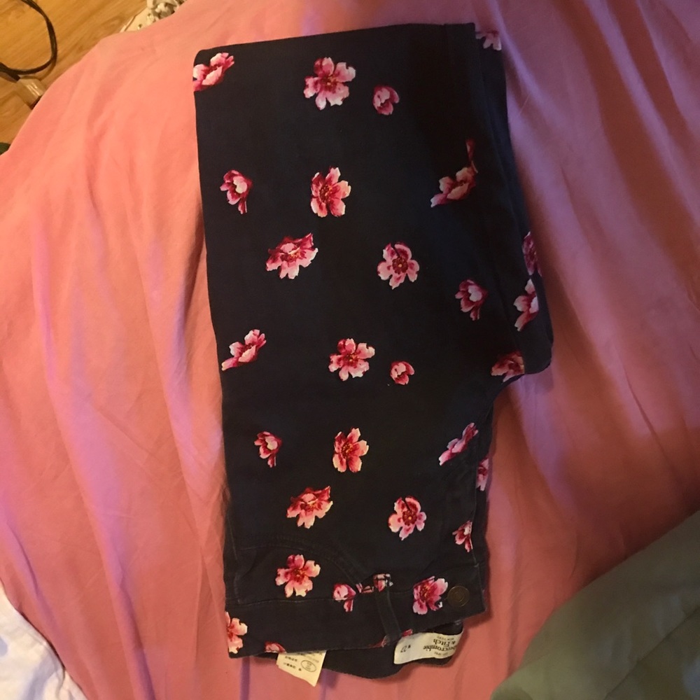 Abercrombie floral pants