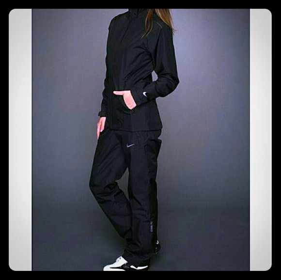 nike storm fit rain suit