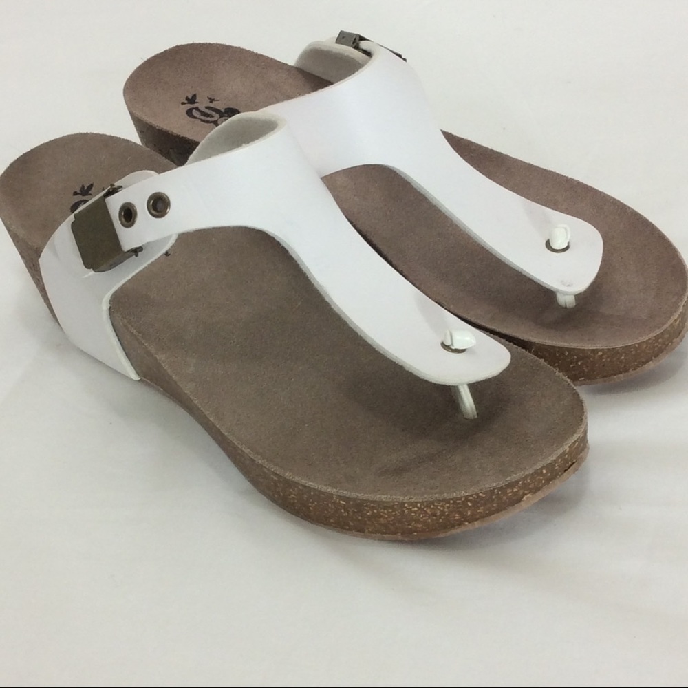Womens  white  leather size 10 US