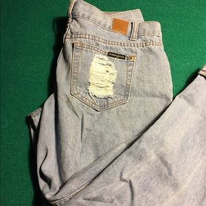 Light wash distressed boyfriend jeans