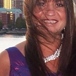 Meet your Posher, Suzanne