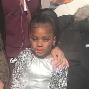 Meet your Posher, Rita