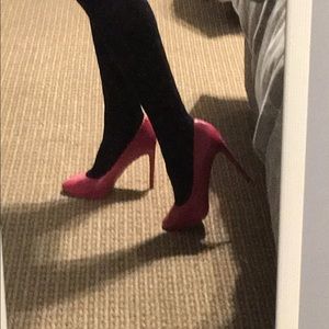 Leather Hot pink high heeled pumps