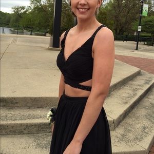 Black 2 piece prom dress