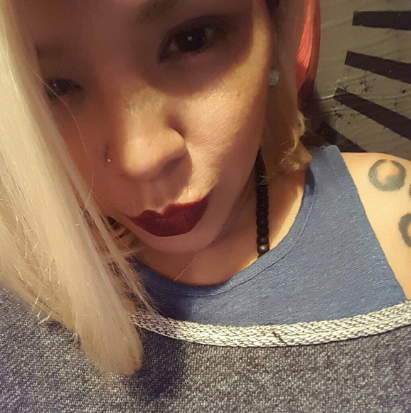 Meet your Posher, Paola - Picture 1 of 1