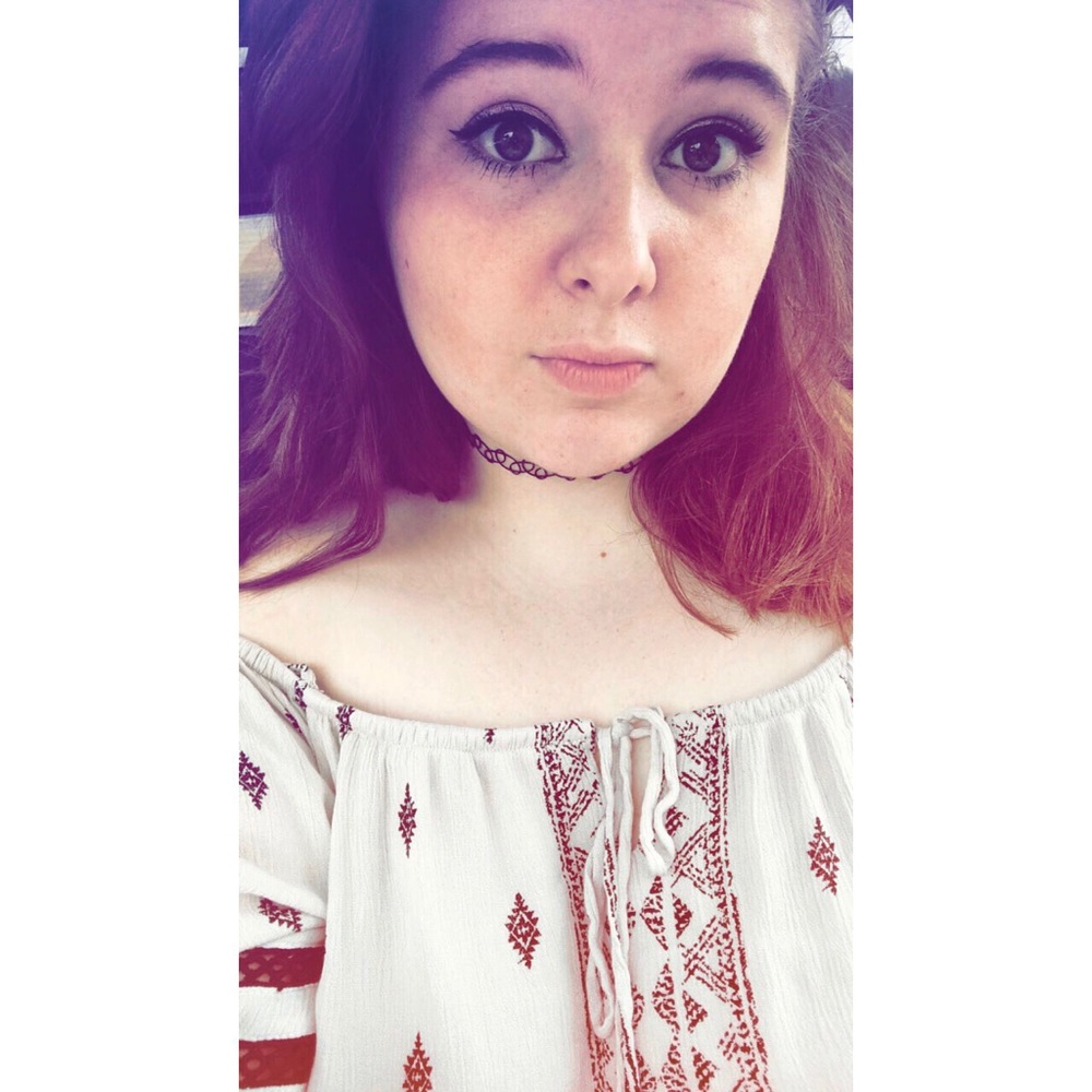Meet your Posher, Beth ☺️