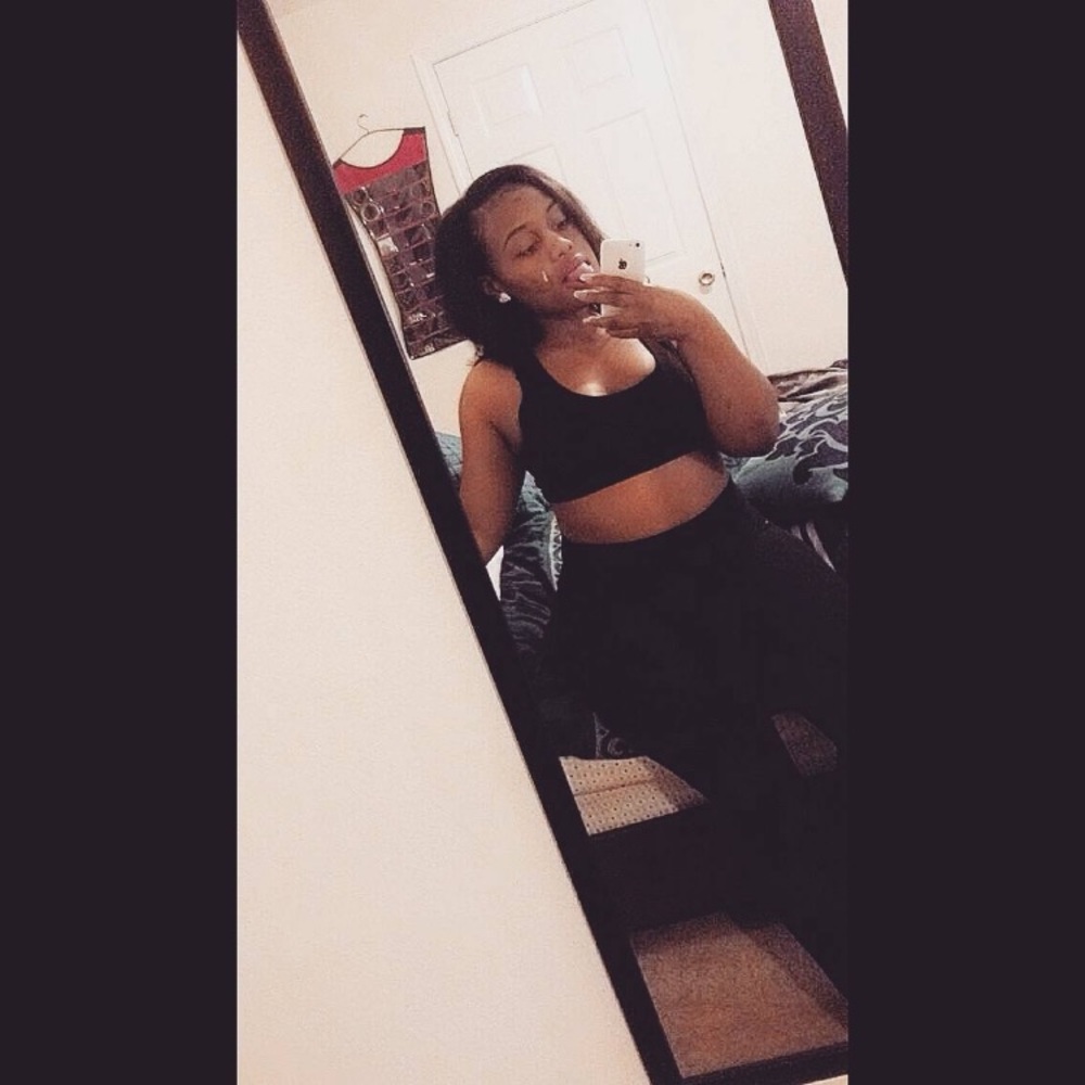 Meet your Posher, Brittany