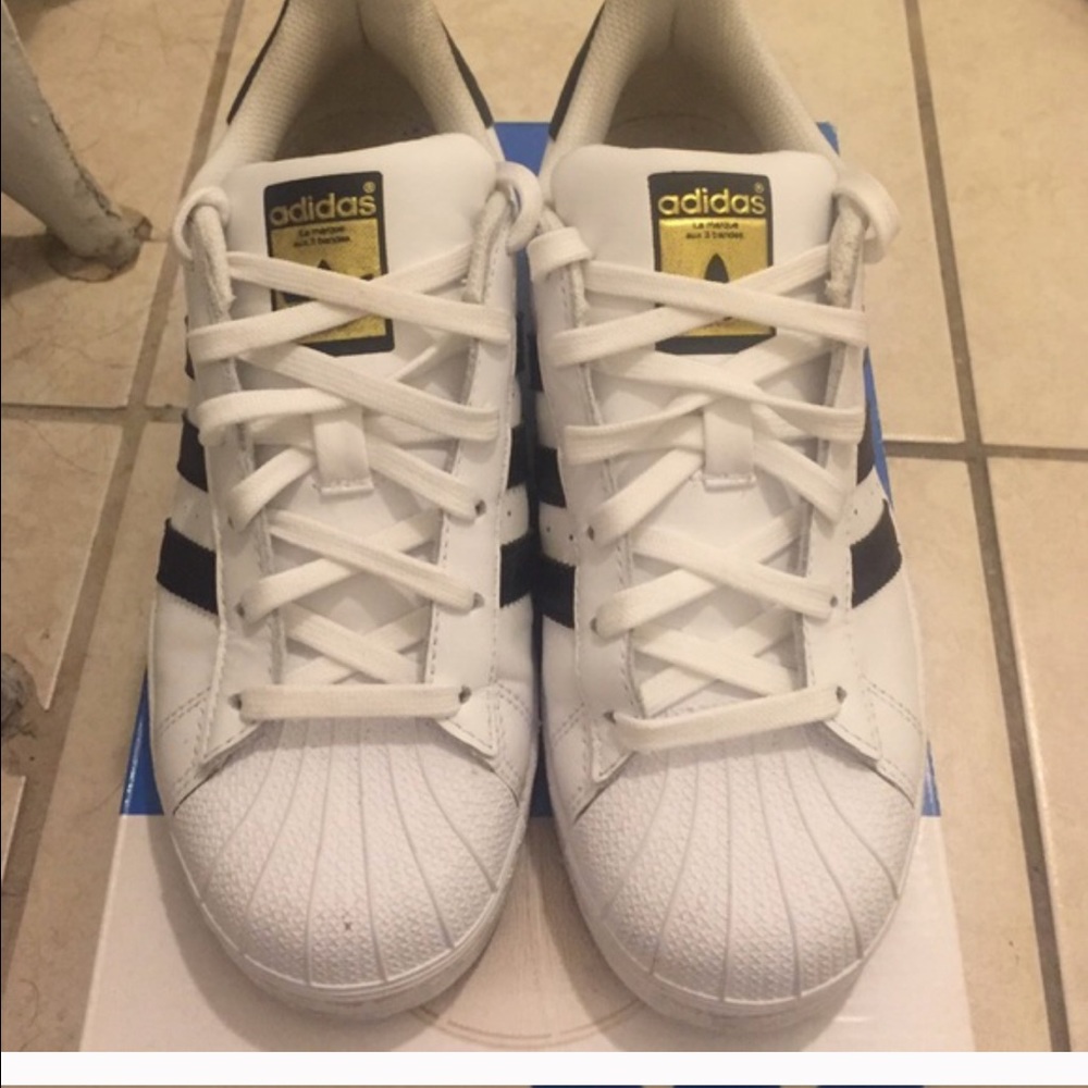 All star adidas Size 5.5