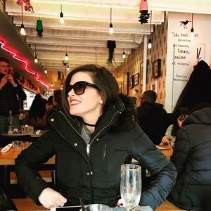 Meet your Posher, Robin