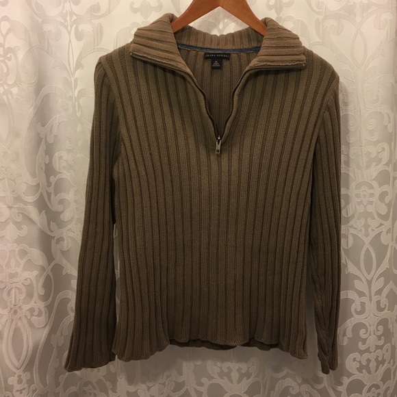Banana Republic Sweater - Picture 1 of 4