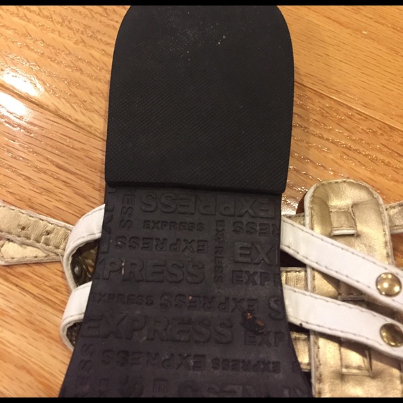 Express white sandals! - Picture 5 of 5