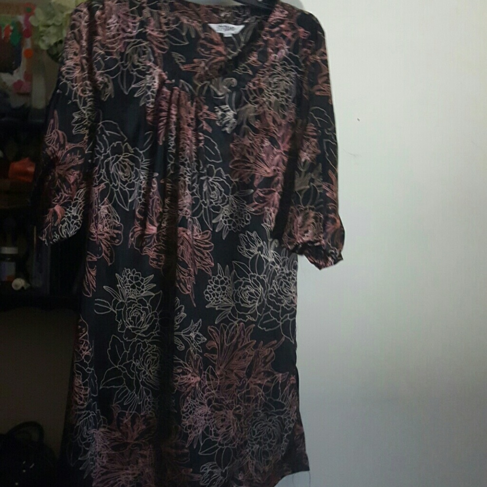 Silky dress very cute