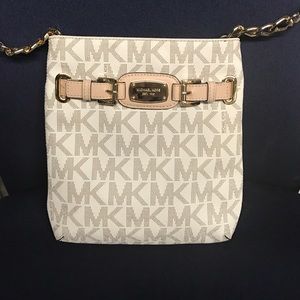 Michael Kors Signature Crossbody Purse