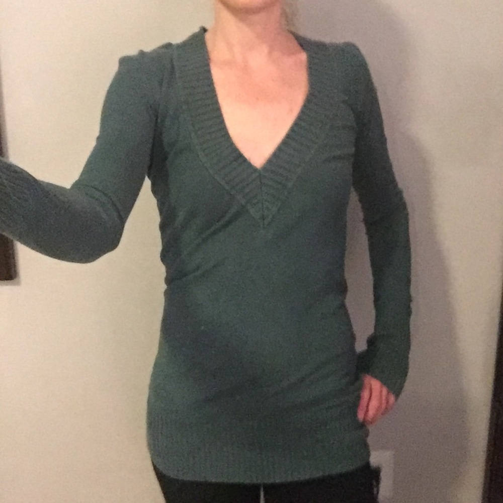 American Eagle sweater