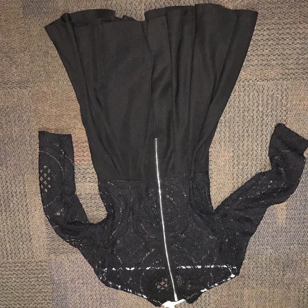 Black lace top dress - Picture 2 of 2