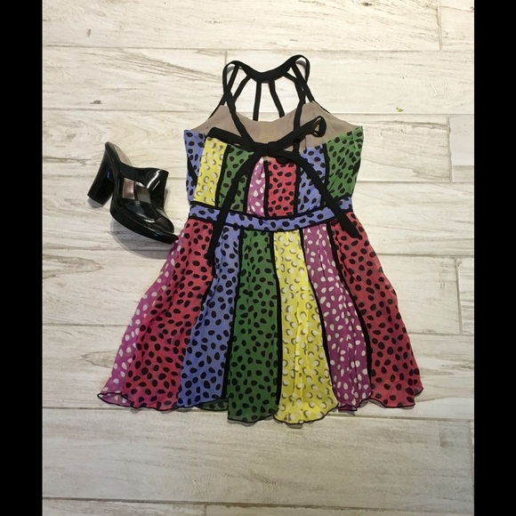 Wow!! Look at this Amazing SILK top!Beautiful!NWOT - Picture 2 of 3