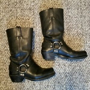 FRYE Harness boots size 8-8.5