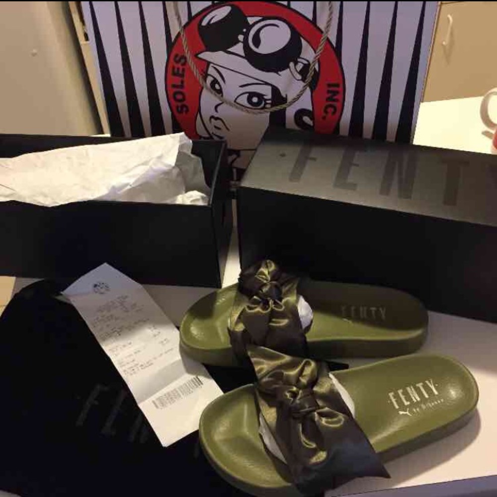 Fenty puma slides