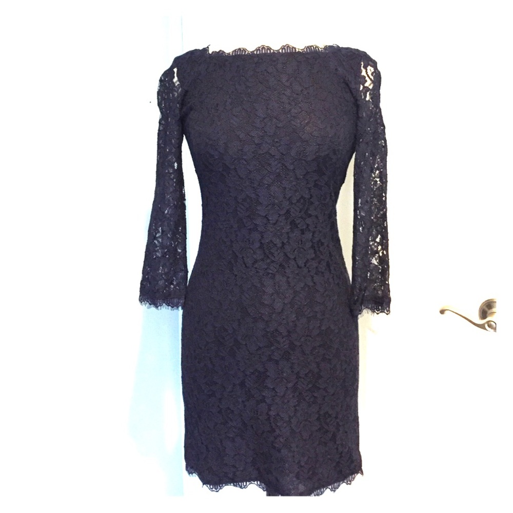 Diane vonFurstenburg Zarita navy lace dress