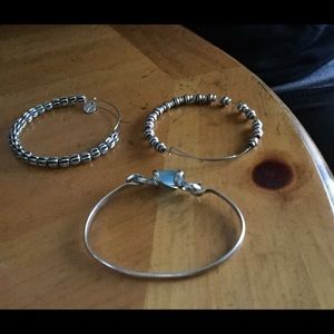 Set of 3 bracelets