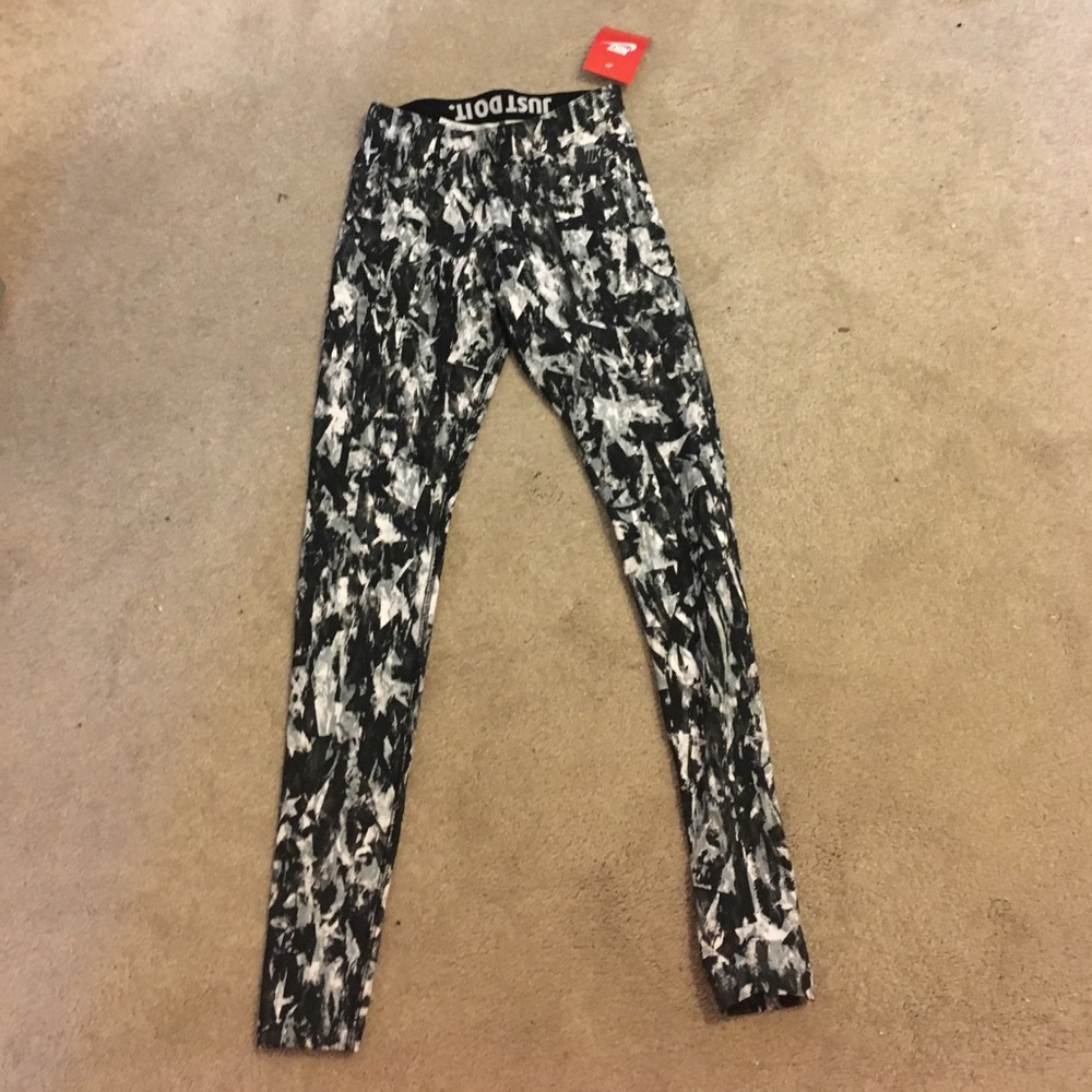 Nike workout leggings