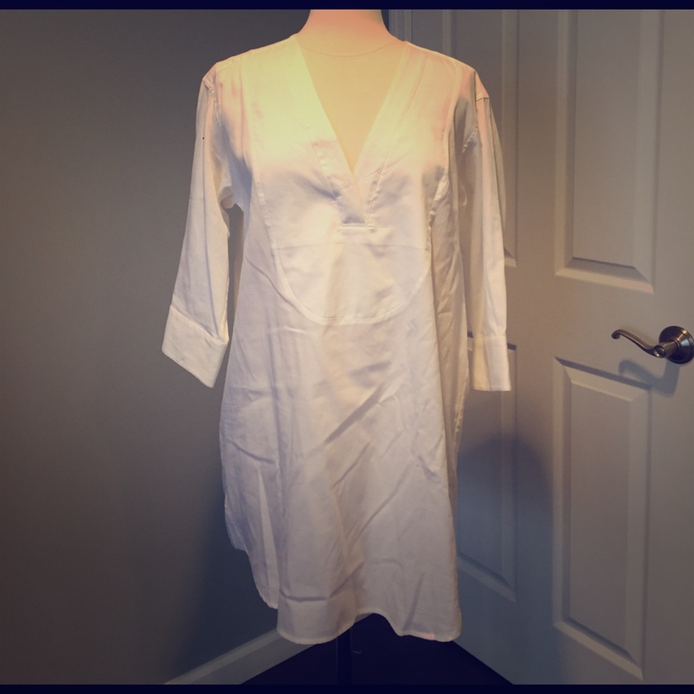 BCBG white shirtdress