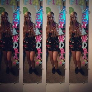 Meet your Posher, Mariel