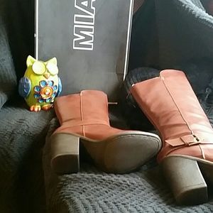 Mia knee high Chunky Heeled Boots