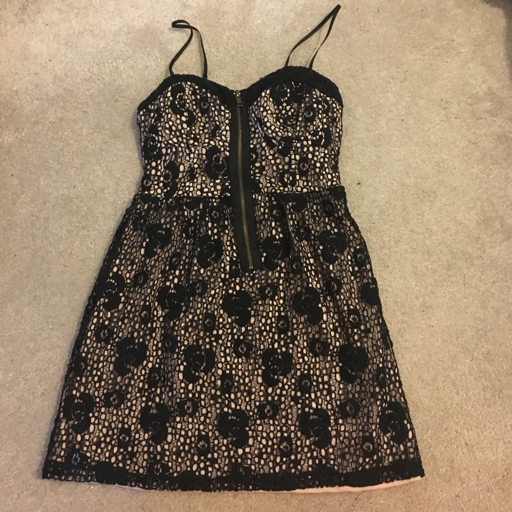 Black lace dress
