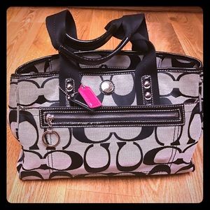 Black and pink signature authentic coach purse 👛