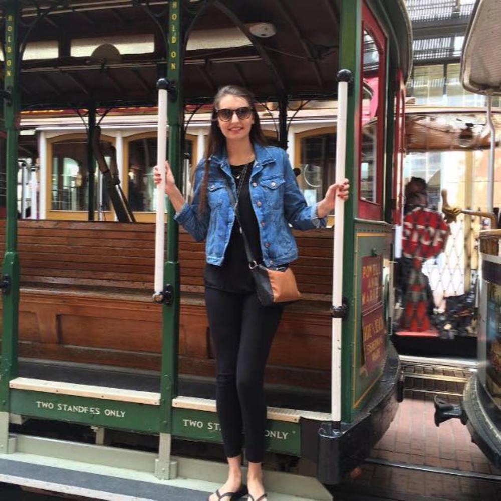 Meet your Posher, Leanne