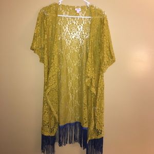 Beautiful LuLaRoe Monroe Kimono