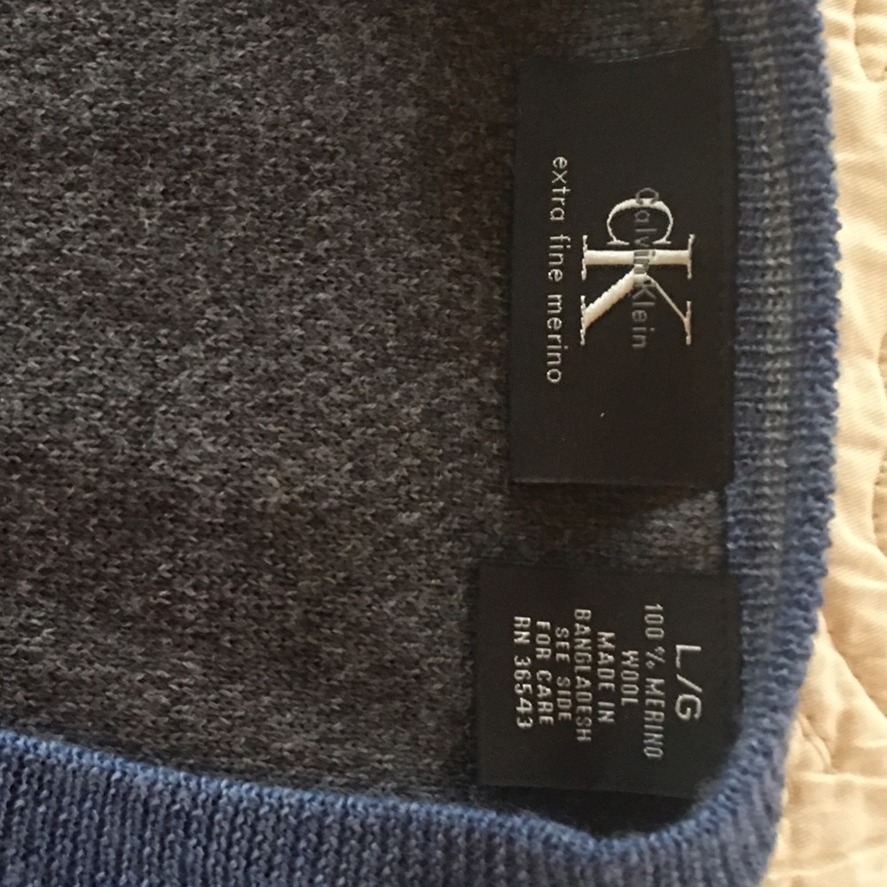 Wool sweater - Picture 2 of 2