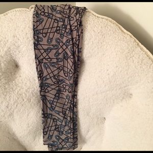 Safety Pin Lularoe OS Leggings