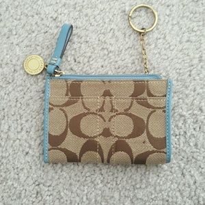Coach card holder 100% authentic