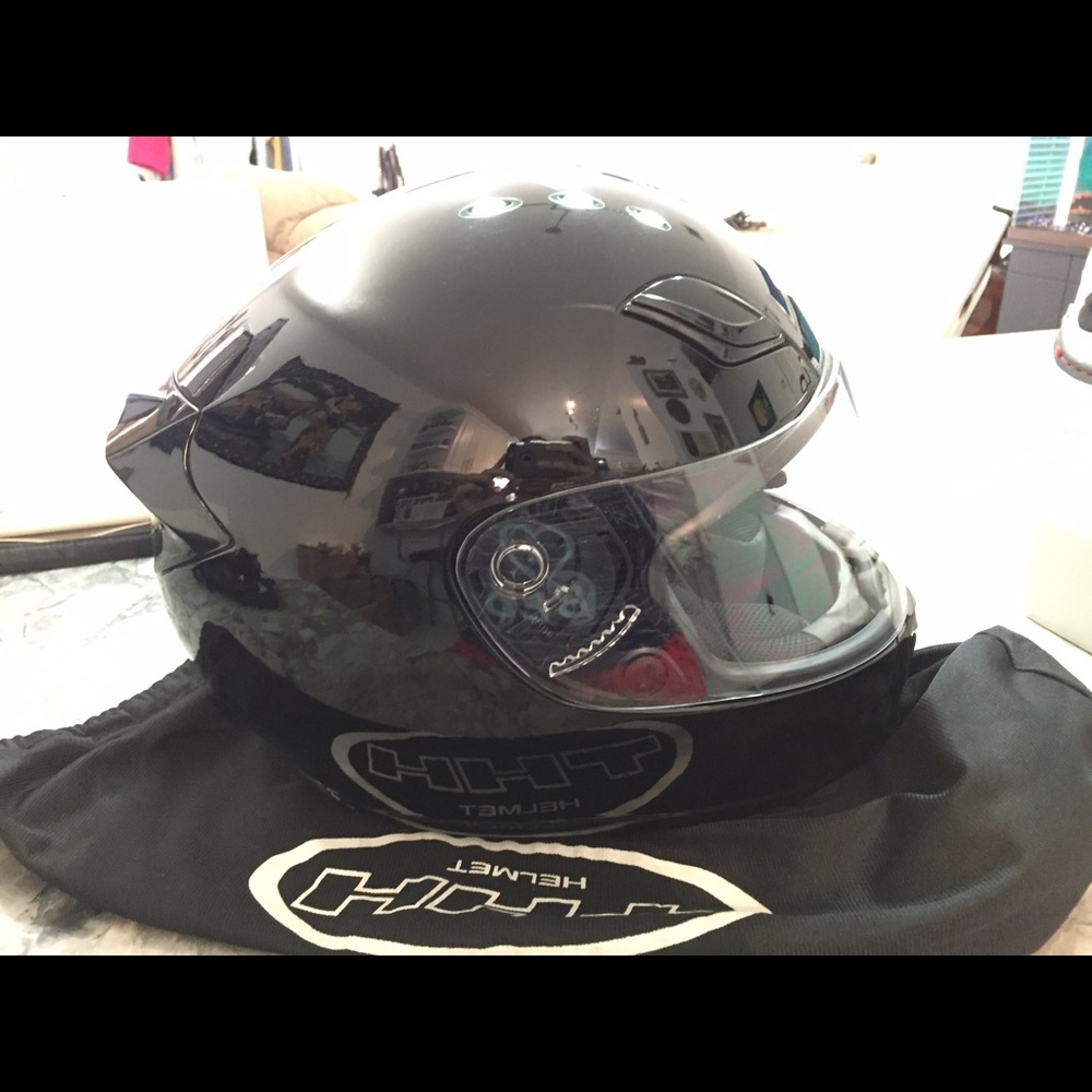 THH Helmet with gloves