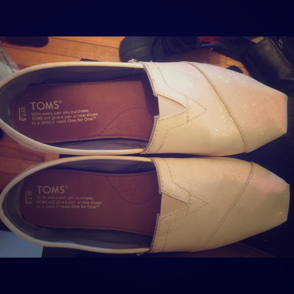 New toms shoes