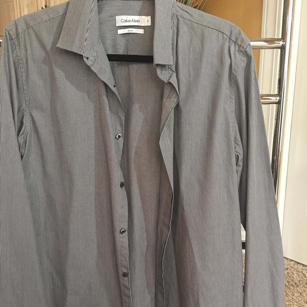 Men's dress shirt