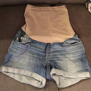 Pea in the Pod maternity jean shorts