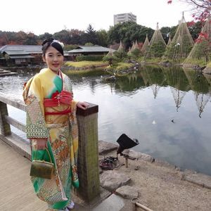 Meet your Posher, Risa