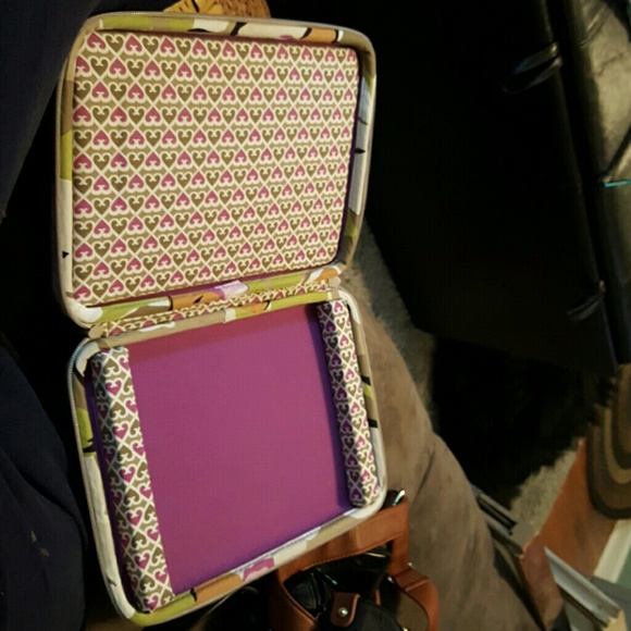 Tablet holder - Picture 2 of 2