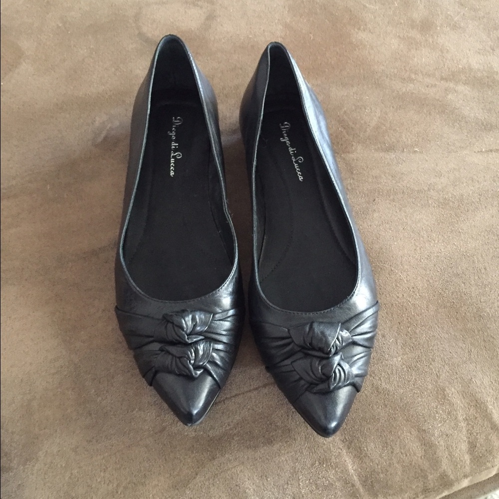 Women's Size 10 Diego di Lucca Black Flats